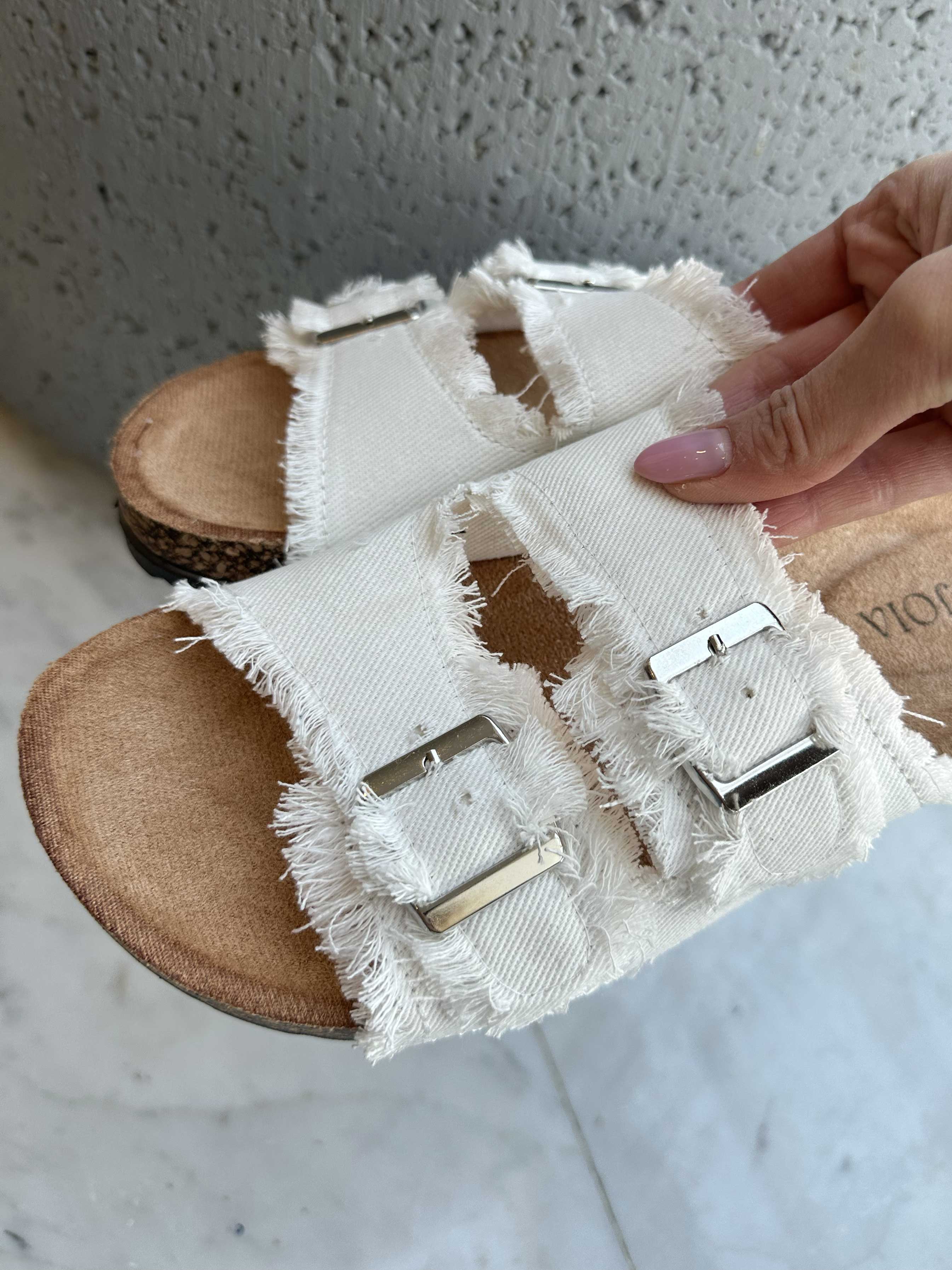 Drea - Söta sandaler i denim med spännen